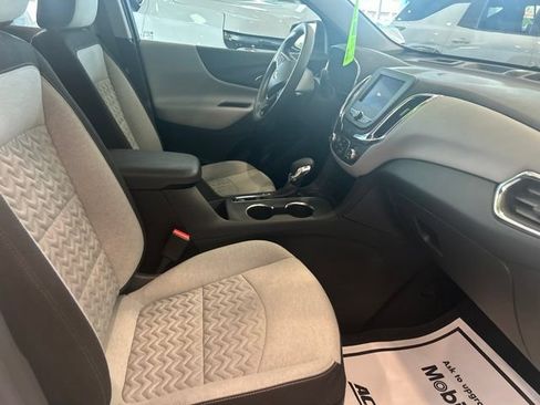Used 2024 Chevrolet Equinox LS w/ LS Convenience Package AWD/4WD image 5