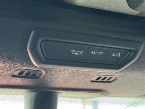 Used 2022 Jeep Gladiator Rubicon w/ Cold Weather Group image 30