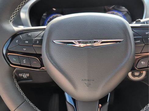 New 2026 Chrysler Pacifica Limited w/ S Appearance Package image 10