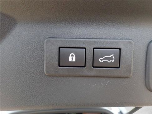 New 2026 Subaru Forester Touring image 9