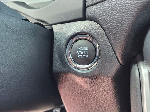 Used 2025 Toyota RAV4 XLE w/ Convenience Package image 9