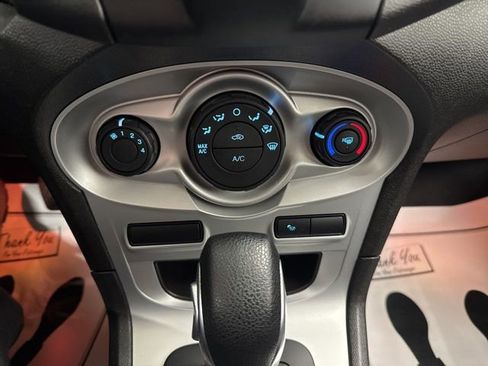 Used 2016 Ford Fiesta SE image 32
