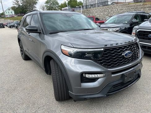 Used 2023 Ford Explorer ST w/ Equipment Group 401A AWD/4WD image 2