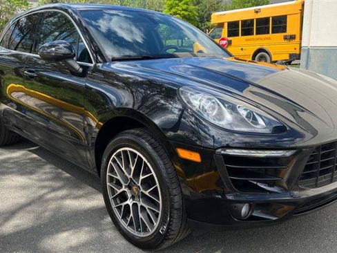 Used 2016 Porsche Macan S AWD/4WD image 25