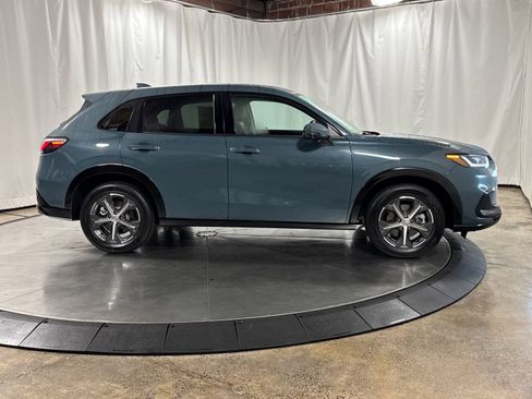 Used 2025 Honda HR-V EX-L image 9