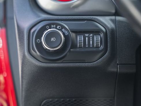 Used 2021 Jeep Wrangler Unlimited Sahara image 48