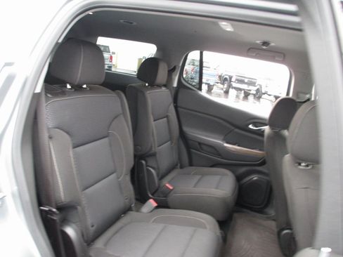 Used 2023 GMC Acadia SLE w/ Driver Convenience Package image 20