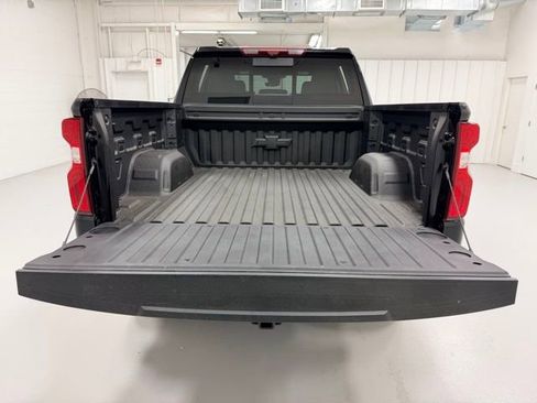 Certified 2025 Chevrolet Silverado 1500 ZR2 w/ Technology Package image 29