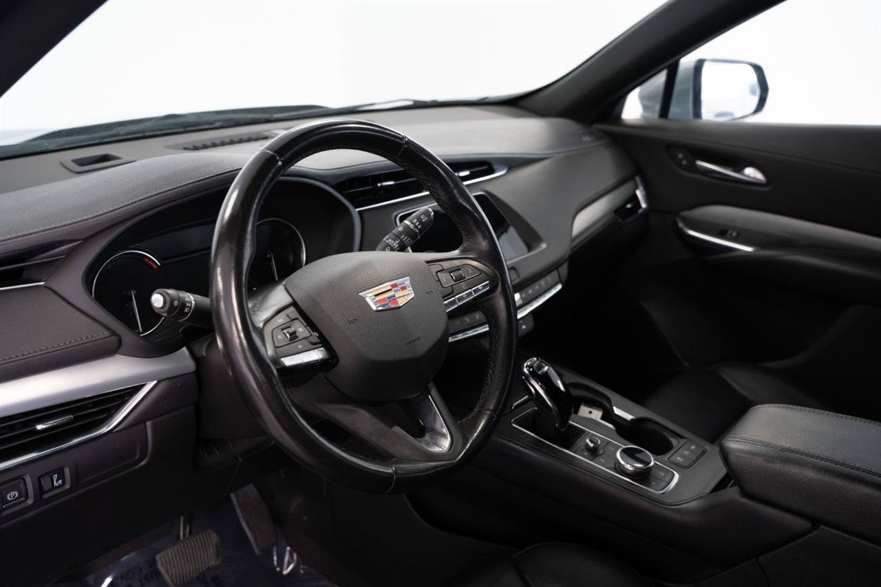 Used 2023 Cadillac XT4 Premium Luxury AWD/4WD image 11