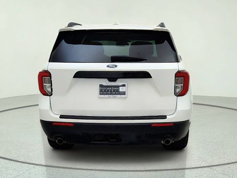 Used 2023 Ford Explorer ST-Line w/ Class IV Trailer Tow Package RWD image 12