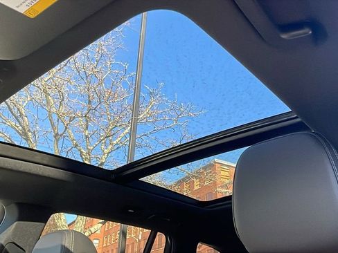 Certified 2025 Mercedes-Benz GLS 450 4MATIC image 22