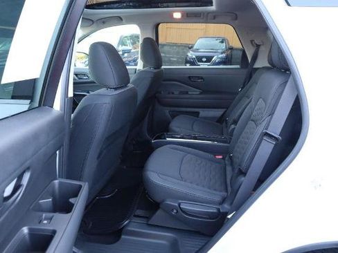 Certified 2025 Nissan Pathfinder SV w/ SV Premium Package FWD image 24