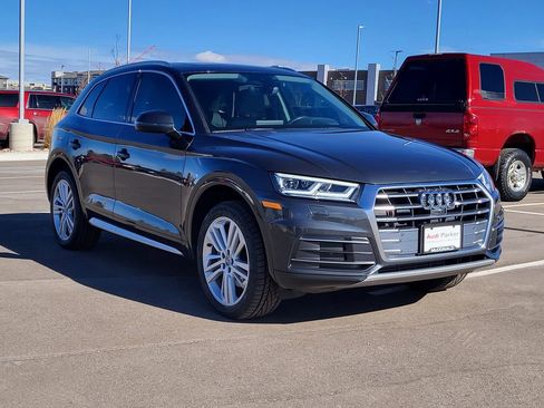 Used 2018 Audi Q5 Prestige w/ Prestige Package image 6