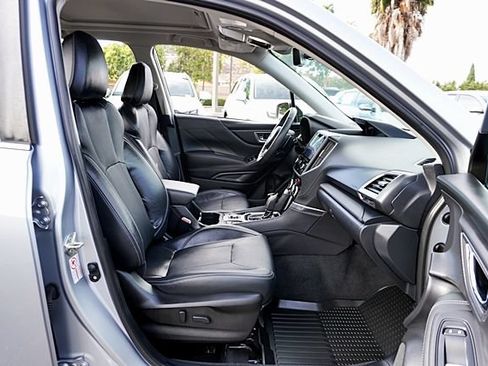 Used 2019 Subaru Forester Touring AWD/4WD image 11
