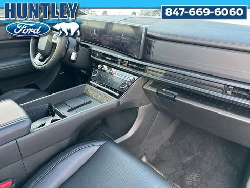 Used 2025 Hyundai Santa Fe Calligraphy AWD/4WD image 10