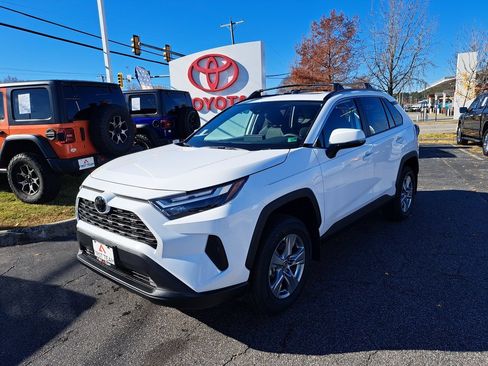 New 2025 Toyota RAV4 XLE image 1