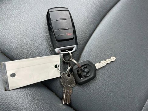 Used 2020 RAM 5500 Tradesman w/ Chrome Appearance Group image 27