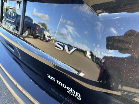 Used 2024 Nissan Rogue SV FWD image 3