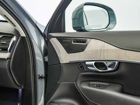 Certified 2023 Volvo XC90 T8 Ultimate w/ Protection Package Premier image 20