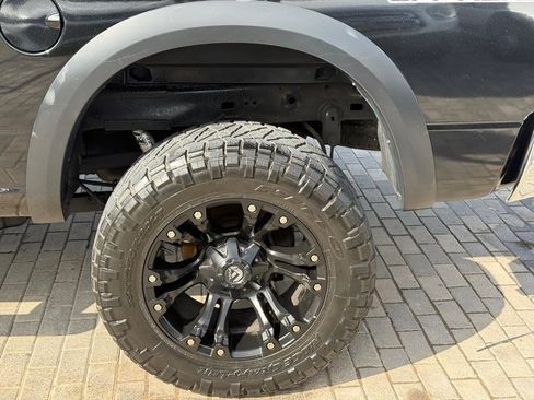 Used 2017 RAM 2500 Tradesman w/ Chrome Appearance Group image 31