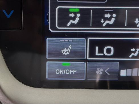 Used 2025 Subaru Outback Premium w/ Popular Package #1A AWD/4WD image 25