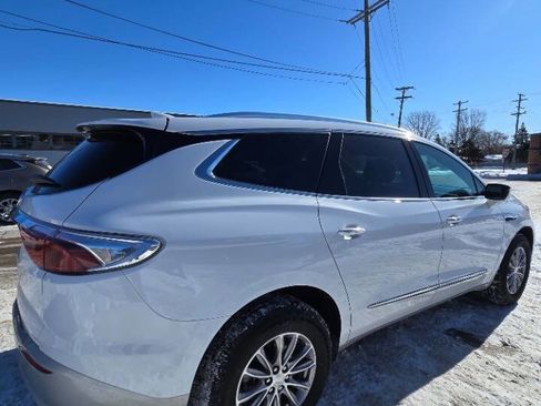 Used 2022 Buick Enclave Essence w/ Trailering Package, 5000 lbs. image 10