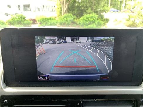 Used 2023 Lexus GX 460 Premium w/ Premium Package image 22