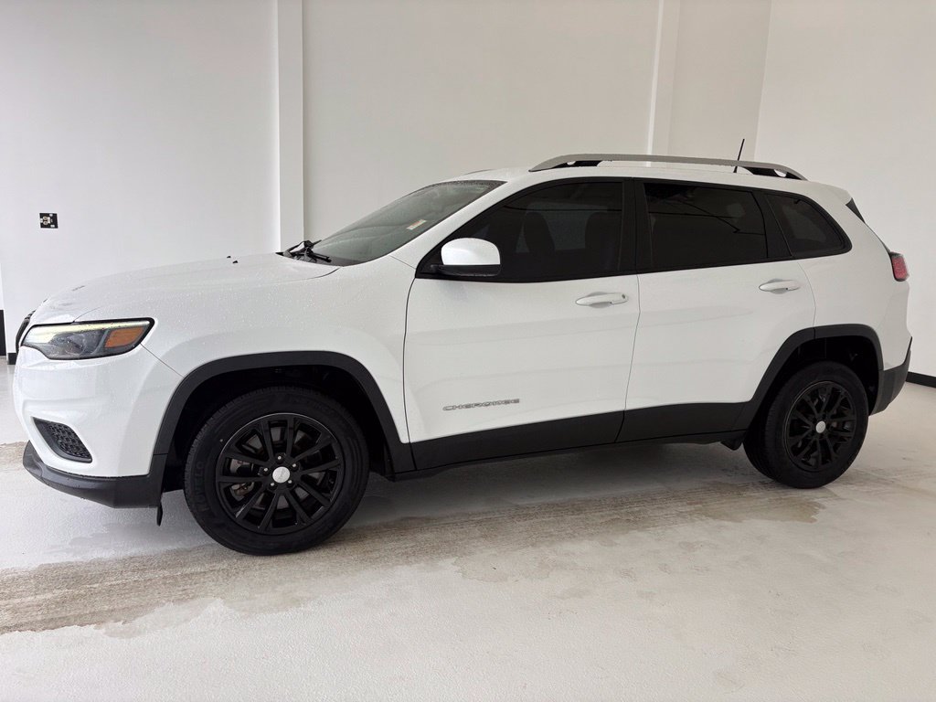 Used 2020 Jeep Cherokee Latitude FWD image 15