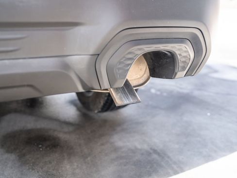 Used 2025 Subaru Forester Premium w/ Convenience Package #1 image 6