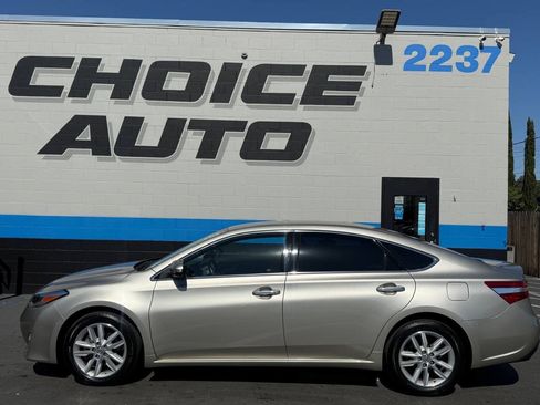 Used 2014 Toyota Avalon XLE FWD image 23