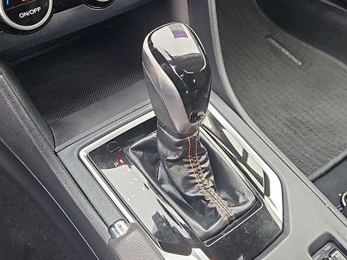 Used 2019 Subaru Crosstrek 2.0i Limited w/ Moonroof Package image 18