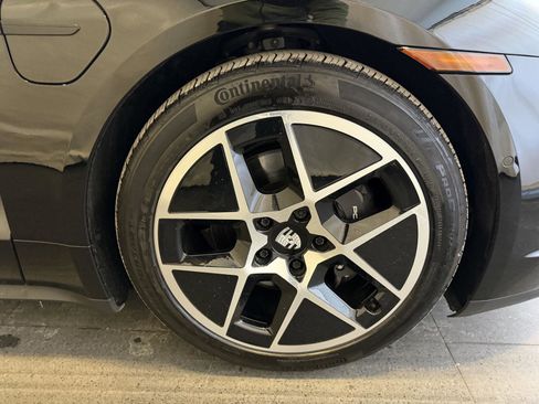 Certified 2025 Porsche Taycan image 13