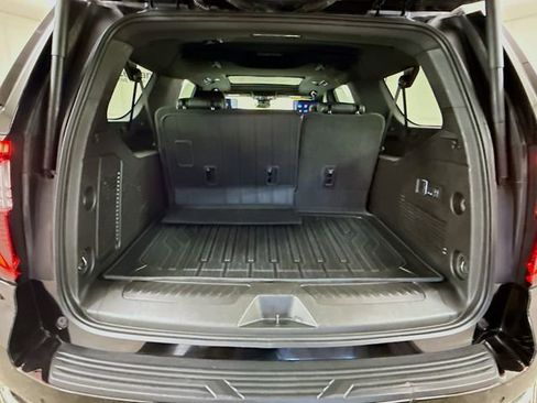 Used 2025 GMC Yukon XL Elevation w/ Elevation Premium Package image 29