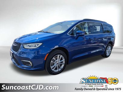 Certified 2021 Chrysler Pacifica Touring w/ Cold Weather Group