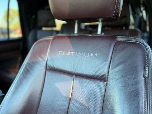 Used 2015 Ford Expedition EL Platinum image 29