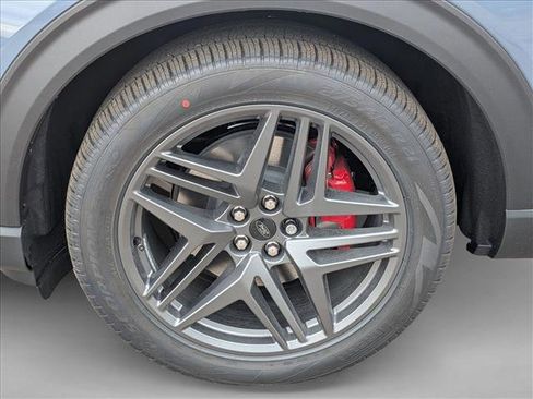 New 2026 Ford Explorer ST w/ Sun And Sound Package image 10