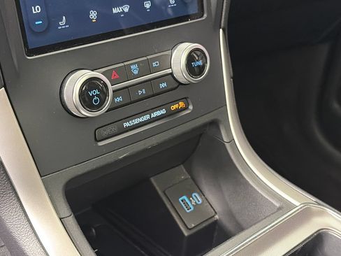 Used 2022 Ford Edge SEL w/ Convenience Package AWD/4WD image 21