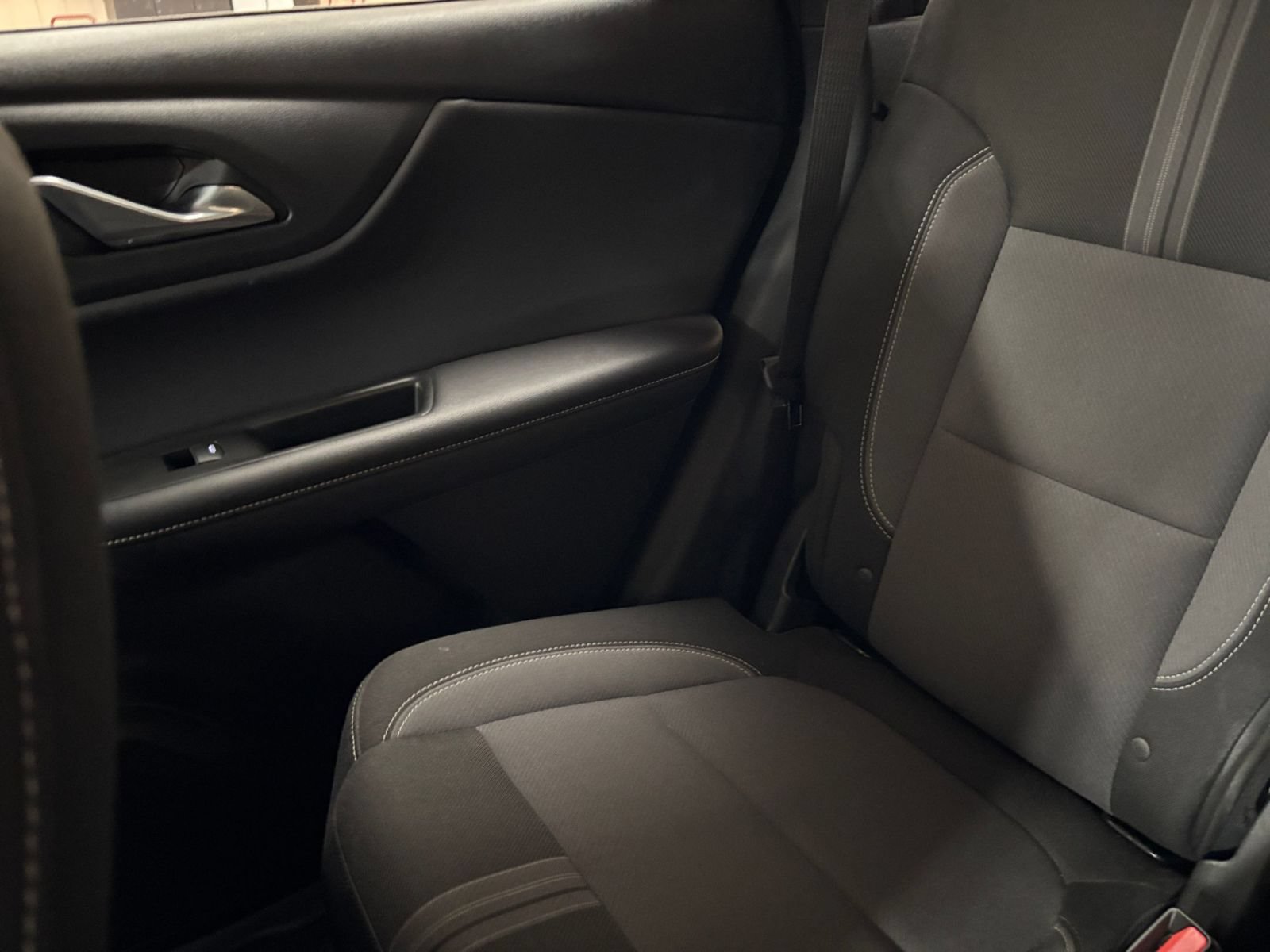 Used 2025 Chevrolet Blazer LT FWD image 39
