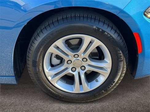 Used 2023 Dodge Charger SXT image 7