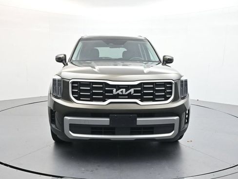 Used 2023 Kia Telluride S FWD image 2