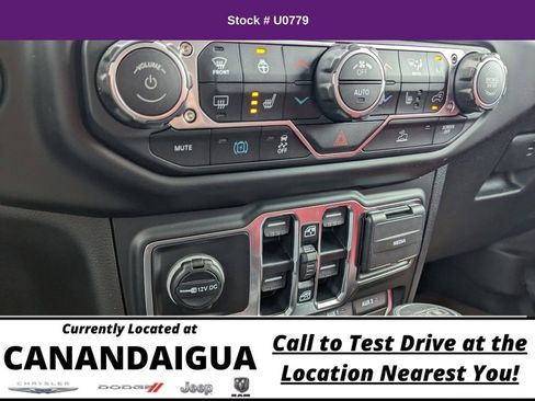 Used 2023 Jeep Wrangler Unlimited Rubicon 4xe image 31