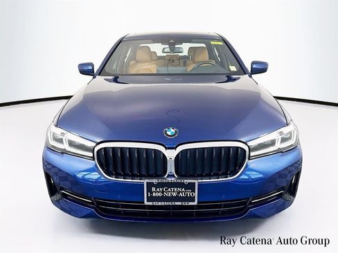 Used 2023 BMW 530i xDrive w/ Premium Package AWD/4WD image 2
