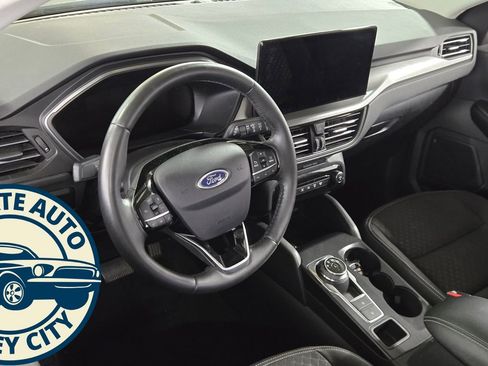 Used 2024 Ford Escape Active w/ Tech Pack #1 image 9