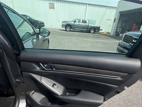 Used 2021 Honda Accord EX-L image 20