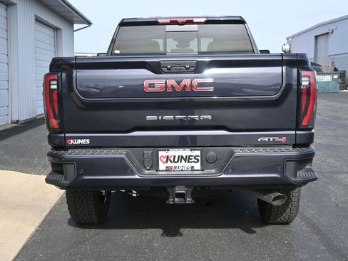 New 2026 GMC Sierra 2500 AT4 w/ AT4 Premium Plus Package image 7