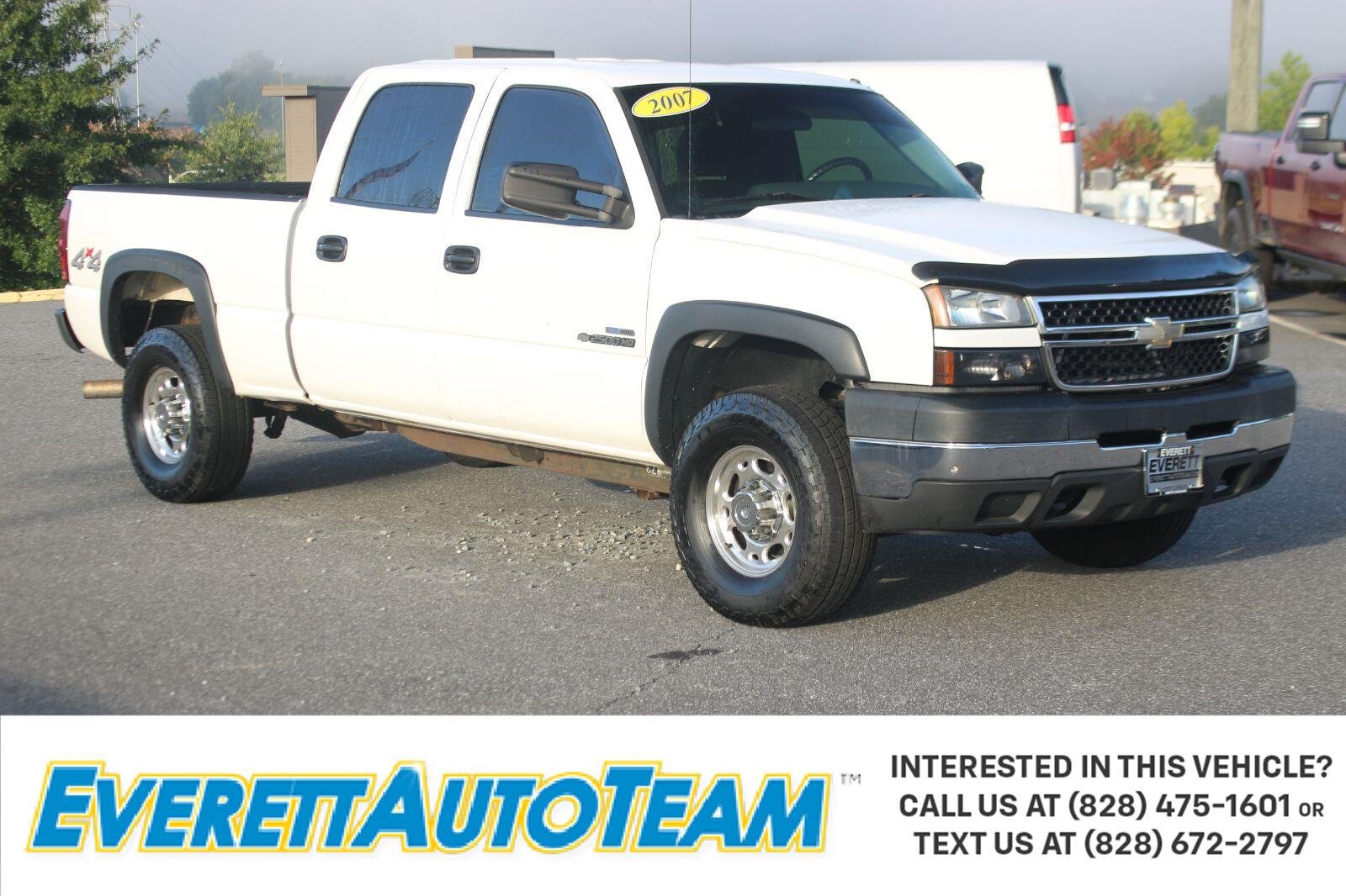 Used 2007 Chevrolet Silverado 2500 W/T w/ Heavy-Duty Power Package AWD/4WD image 1