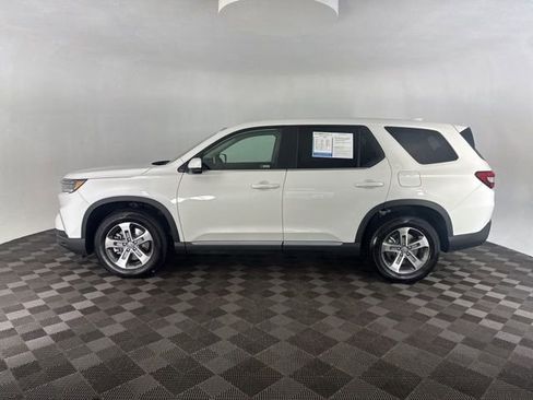 Certified 2025 Honda Pilot EX-L image 11