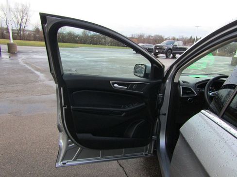 Used 2024 Ford Edge SEL w/ Convenience Package image 23