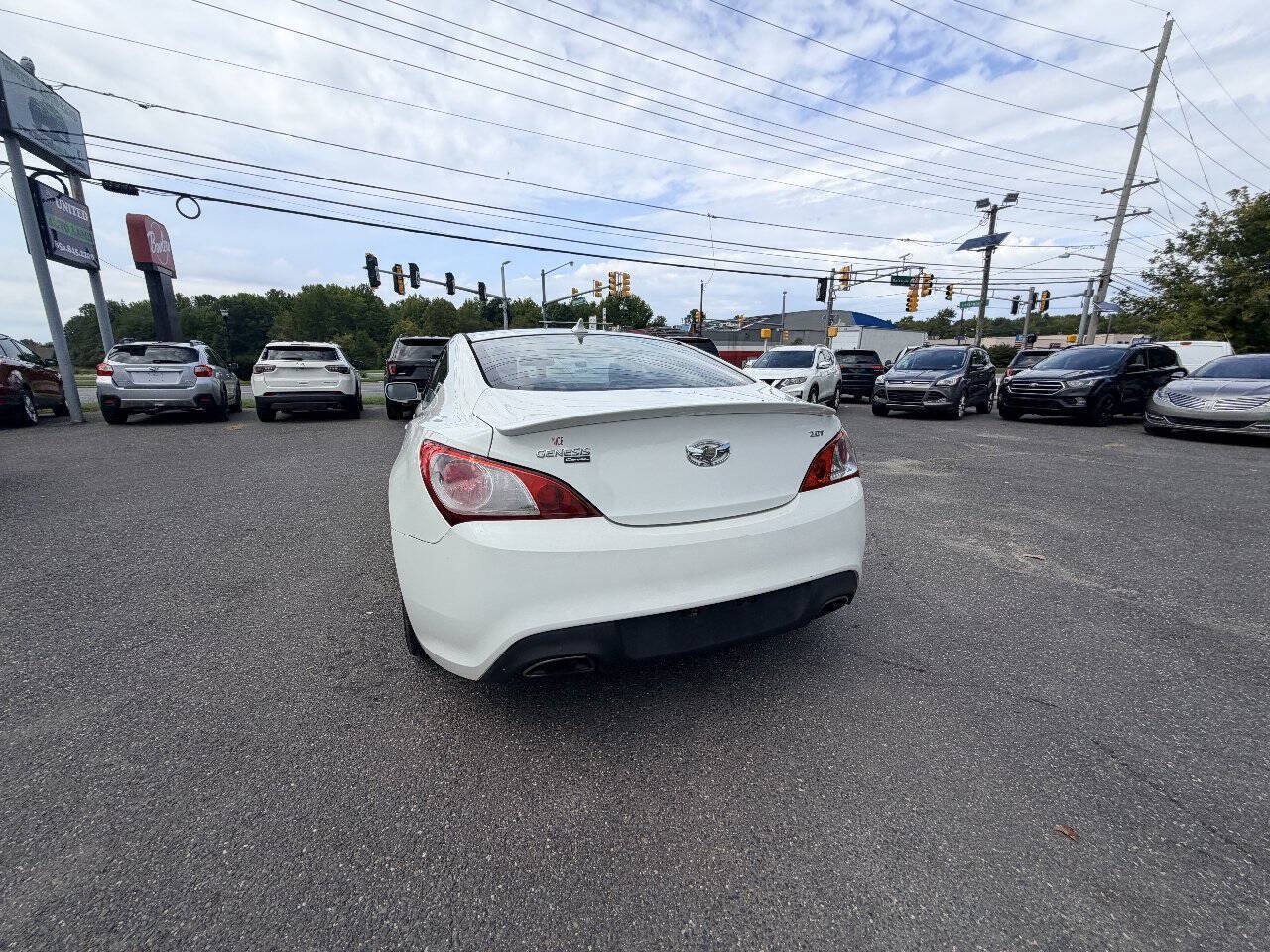 Used 2010 Hyundai Genesis 2.0T RWD image 16