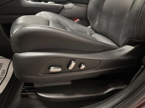 Used 2023 Cadillac XT6 Premium Luxury image 8